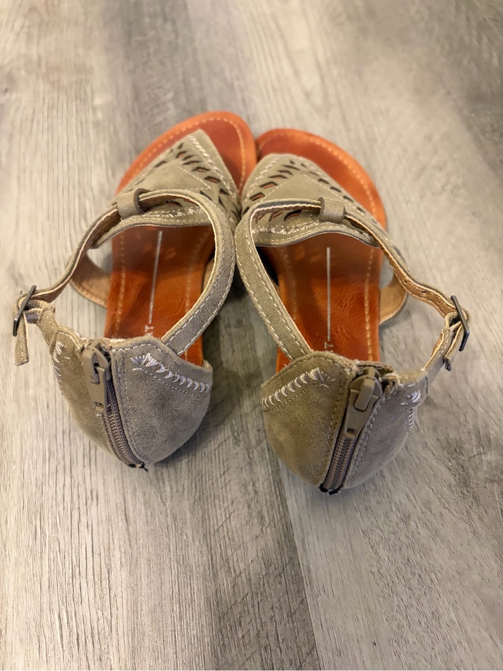 Report Taupe Suede Cutout Thong Sandals with Cognac Footbed - Picture 2 of 3